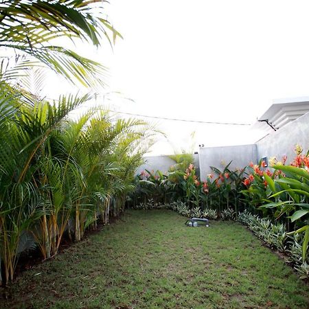 Vanilla Suite Jimbaran Exterior photo