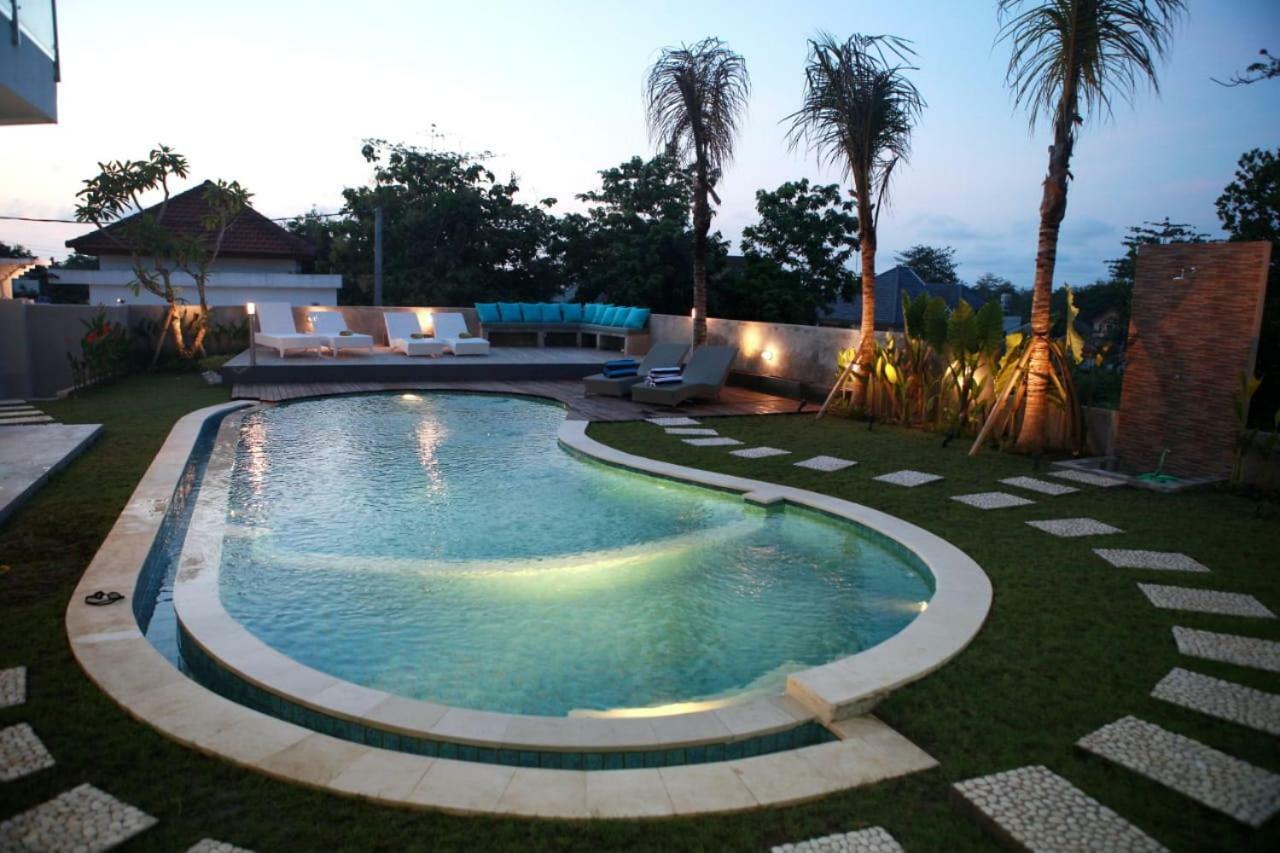 Vanilla Suite Jimbaran Exterior photo