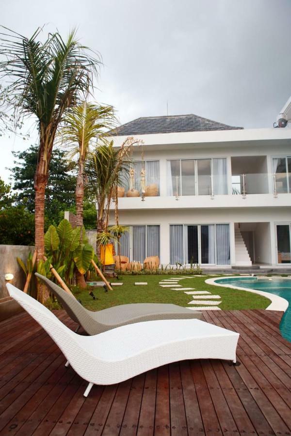 Vanilla Suite Jimbaran Exterior photo